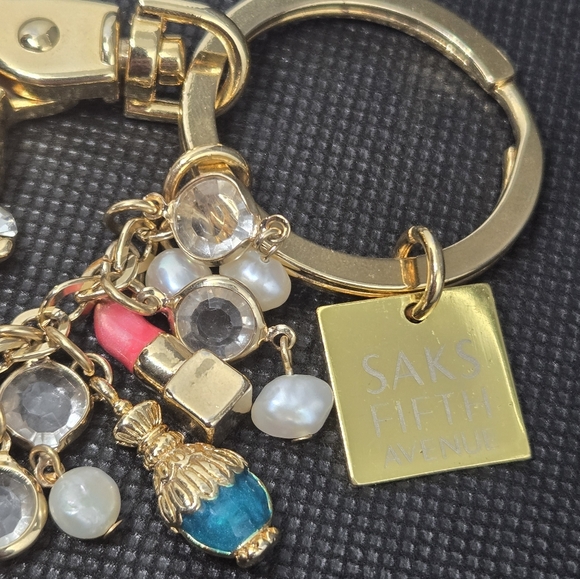 Saks Fifth Ave - purse charm / keyring - Picture 5 of 6